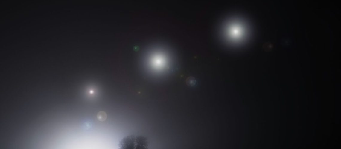 lights-ufo-night.jpg